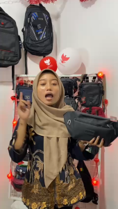 TAS SELEMPANG WATERPROOF ANTI AIR PRIA WANITA OUTDOOR WAISTBAG [SIELLE.ID 9121]