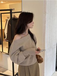French Style Irregular Shoulder Sweater Women Autumn Winter Lazy Style Shoulder Exposure Korean Style Knitted Top