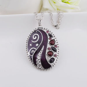 Vintage Boho Hollow out Enamel Rhinestone Charm Necklace Fashion Statement Pendant for Women Jewelry Accessory