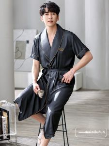 MiiOW | เสื้อคลุมนอนผ้าไหมน้ำแข็งสำหรับผู้ชาย ฤดูร้อน ระบายอากาศได้ดี ไม่ทำให้เหงื่อ เสื้อคลุมนอนระดับไฮเอนด์ ไซส์ใหญ่ เสื้อคลุมนอนสบาย ๆ สไตล์สปอร์ต