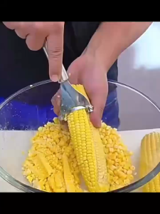 Stainless Steel Corn Stripper Corns Threshing Device Easy Peeling Corn Kerneler Peeler Tools
