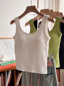 เสื้อกั๊กสายเดี่ยวสีขาวสำหรับผู้หญิงในช่วงฤดูร้อน ทรงเข้ารูป 2025 ใหม่ แขนสั้น ใส่ด้านนอก พร้อมแผ่นเสริมหน้าอก สีดำ