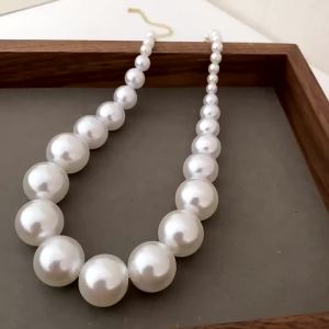 Vintage Gradient Size Pearl Necklace for Women New Design Temperament Collarbone Chain Fashion Necklace Womens Jewelry