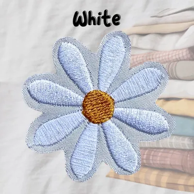 ( Tinggal Setrika ) Emblem Bordir Bunga Daisy Putih Stiker Bordir Baju Iron Patch Bordir Tempel Flower Patch Iron Tambalan Kaos Bolong Tembelan Celana Robek Tempelan Kaos Bolong Sticker Baju Bordiran