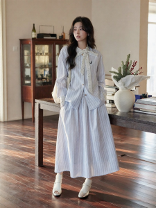 seemon | Bộ Đầm Xanh Kẻ Sọc Phong Cách Hàn Quốc Giảm Tuổi