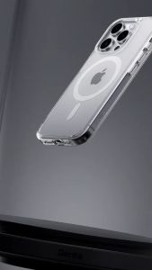 Ốp Lưng Trong Suốt Benks Lucent Pro Case Mỏng Siêu Nhẹ Chống Sốc Hỗ Trợ Sạc Không Dây Magnetic iPhone 16 Pro Max / 15