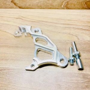 Pát trước Sirius đĩa 290/295mm xài heo zin theo xe