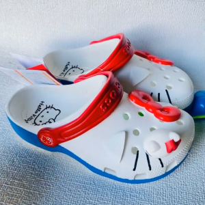 รองเท้า Cross รุ่น Classic Star Wars สำหรับผู้ชายและผู้หญิง รองเท้าสำหรับพ่อแม่และลูก Bao รองเท้าแตะ ของเด็ก size 23..35