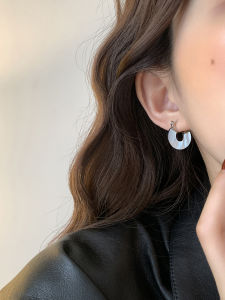 Elegant Natural Mother-of-Pearl French Style Hoop Earrings Exquisite Luxury Design Unique Fashion Jewelry for Women