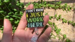 XQLZY Be Nice to Me Im a Lab Tech Silver Glitter Cute Badge Retractable with Alligator Clip Funny Lab Tools ID Card Badge Holder Gifts for Scientist Doctor Nurse Lab Technicians Student