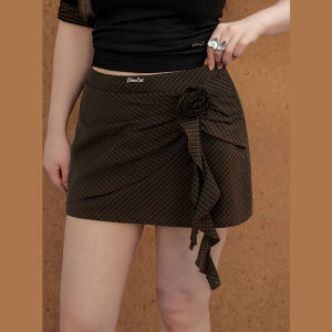 unifree | Floral Pattering Figure-Hugging Half Skirt