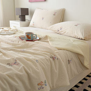 Kiss Dear | Cool Summer Bedspread Ice Skin Cooling Silk