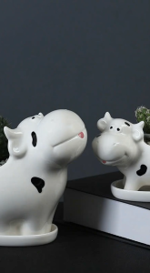 Chậu Sứ Trồng Cây Sen Đá Xương Rồng Hình Bò Sữa Có Đế Lỗ Thoát Nước Chậu Không Cây