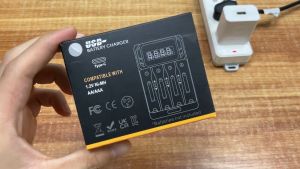 Yonii DN4 ช่องหน้าจอ LCD การแสดงผลแบบเรียลไทม์ของความจุในการชาร์จ 1.2V Ni-Mh AA/AAA หน้าจอ LCD พร้อม เครื่องชาร์จถ่าน 1 อุปกรณ์ชาร์จถ่าน Smart Battery Charger With LCD