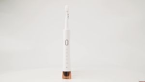 Sonic Electric Toothbrush for Adults USB Rechargeable Sonic Toothbrush with 8 Brush Heads Smart Timer 5 Modes 2-Hour Fast Charge Last 30 Days Pink