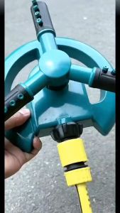 360 Degree Rotary Garden Water Sprinkler Lawn Irrigation Sprinklers Lawn Nozzle Circular Sprayer Three Arm Water Sprinkler