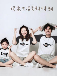 Fashionable Short Sleeve Family Matching Clothes Mother Daughter T-Shirts for Four People Casual Cotton Cartoon Print Kids Clothing