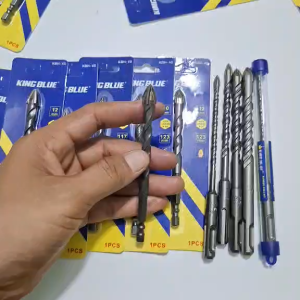 Một mũi khoan đa năng 4 cạnh chuôi gài và chuôi lục giác rất chất lượng