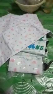 ผ้าอ้อมสำลีเด็กแรกเกิด ซักได้ 2 ชั้น 12 ผืน 18 22 24 27 นิ้ว ของขวัญเด็กแรกเกิด ส่งคละลาย ตราลูกโป่ง kk kk99.