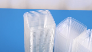 50Pcs Plastic Dessert Cups Clear Square Single Dessert Box Sealed Cake Storage Box for Muffins Cupcake Pudding Party