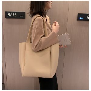Fashionable Large Capacity Simple Womens Handbag 2021 New Style Trendy Tote Bag Single Shoulder Bag Stylish Street Cool Style