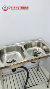 Chậu Rửa Chén Bát 2 Hộc Đôi 78x43 Có Chân Cao 81cm Kèm Vòi Inox Nước Lạnh - Bộ có vòi Tặng phụ kiện