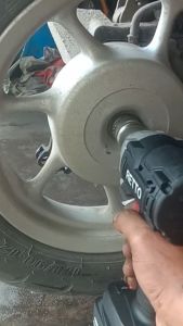 IMPEK JUMBO 198VF IMPACT WRENCH BOR IMPEK BUKA BAUT CVT RODA MOBIL PROMO BISA COD 2 BATRAI luar jawa