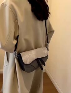 TAS SELEMPANG WANITA IMPORT / TAS CADLE WANITA IMPORT / TAS FASHION WANITA IMPORT