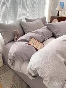 Kiss Dear | Bộ Đồ Chăn Ga Gối Mới Thiết Kế Đơn Giản 100% Cotton Đã Xử Lý 150x200x230