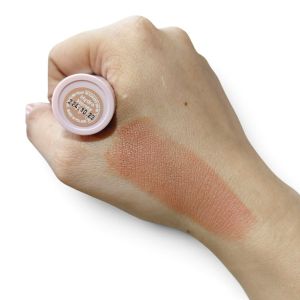 Avon Matte Lipstick with Patented Hydrating Core - Smooth and Healthy Lips - 8/10 Reported Nourished and Hydrated