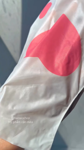 [DATE 02/01/2028] Túi 2 nạ dưỡng tay chuẩn SPA trắng mịn mềm mại NIANQINGGONGLUE Milk Moisturizing And Smooth Hand Mask 40g (Nội địa Trung)