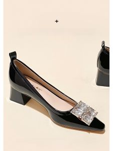 รองเท้าส้นสูงหัวแหลมหนัง PU สำหรับผู้หญิง ฤดูใบไม้ร่วง 2025 รองเท้าส้นหนาสีดำแบบลำลอง รองเท้าส้นเตี้ยแบบสวมสบาย