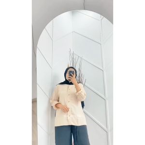 Kemeja Blouse Kancing Crincle Wanita Lengan 3/4 - Anindya Blouse