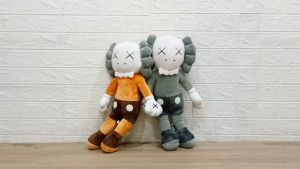 Boneka Kaws Berdiri Ukuran L