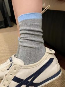 Dongda Gate Autumn Winter New Womens Cotton Mid-Calf Socks Street Style Versatile Vertical Stripes Label Casual Fashionable