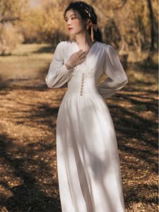 Elegant White Long Sleeve Dress Hepburn Style Wedding Registration Photo Womens Fashion Autumn Season A-Line Skirt V-Neck Dress