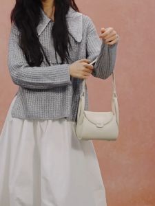 KUNOGIGI Piggy Pillow Bag size niche summer bag womens crossbody bag 2024