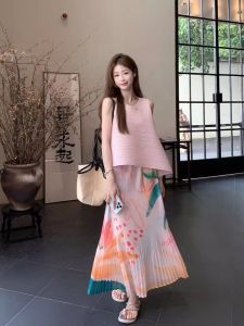 Elegant French Style Womens Summer Outfit Asymmetrical Sleeveless Top with Pleated Mini Skirt Two-Piece Set High-End Feel