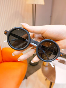 BULLE DE SAVON | Vintage Round Polarized UV-Protection Thick Frame Sunglasses