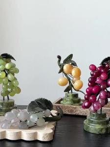 High-end Aesthetic Auspicious Jade Grape Ornament White Green