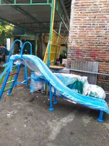 perosotan murah panjang 25 Meter komplit plus tangga besibisa COD untuk kebutuhan wahana kolam renang taman dan sekolah TK