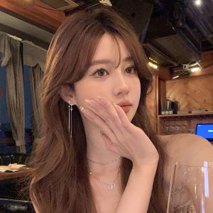 ต่างหูห้อยรูปดาวทรงกลมทรงกลวงแบบไม่สมมาตรสำหรับผู้หญิง ต่างหูแบบยาว ต่างหูแฟชั่น เครื่องประดับแฟชั่น