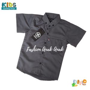 kemeja polos anak lengan pendek size 2-10 tahun  laki laki perempuan
