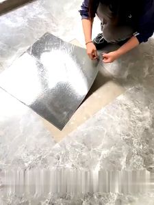 2024 ถูกที่สุด กระเบื้องยาง 30×30cm หนา 2MM หนาขึ้นทนต่อการสึกหรอ กันน้ำ กันไฟ กระเบื้องยางลายหินอ่อน กระเบื้อง กระเบื้องไม้ 100 หุ้น ลายหินอ่อน ปูพื้นห้องนอน กระเบื้องลายหินอ่อน ติดพื้น PVCวัสดุปูพื้น กระเบื้อง กาว กาวในตัว ปาเก้ลายไม้ Floor sticker