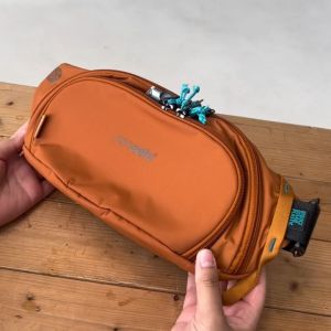 Pacsafe ECO waist pack กระเป๋าคาดอก กระเป๋ากันขโมย กระเป๋าสะพายพาดลำตัว