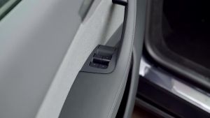 LUCKEASY | Miếng Dán Bảo Vệ Silicon Cho Bảng Điều Khiển Cửa Sổ Xe Tesla Model Y Juniper/Phiên Bản Ra Mắt 2025 Phụ Kiện Nút Bấm