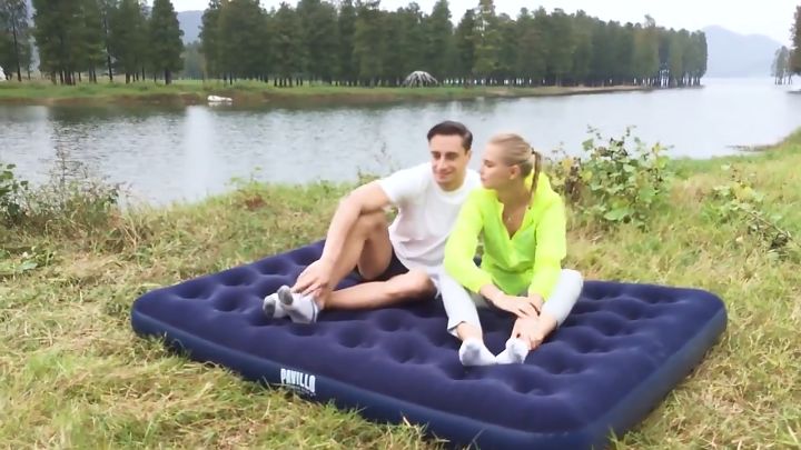 Kasur Angin tempat tidur camping yang menggembung sendiri