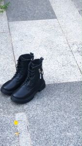 Sizes 35-40 Martin Boots: Lightweight & Versatile British Style