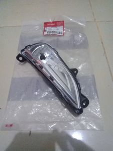 dudukan rumah lampu sein sen depan kiri base winker L fr genio k0j original honda