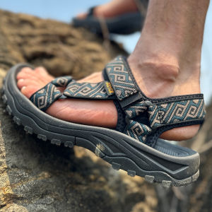 Outdoor Mens Sandals Wear-Resistant Rubber Breathable Anti-Odor Beach Shoes Thick Bottom Magic Tape Casual Summer Shoes